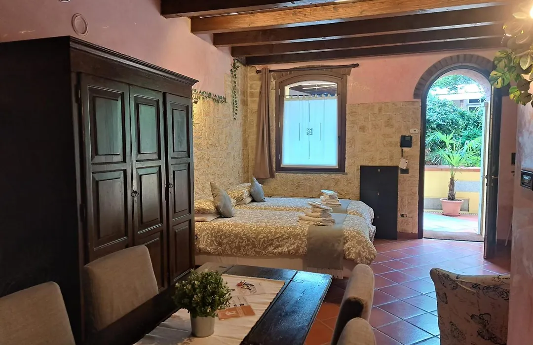 Monolocale Elvira Abbadesse Guest House-1